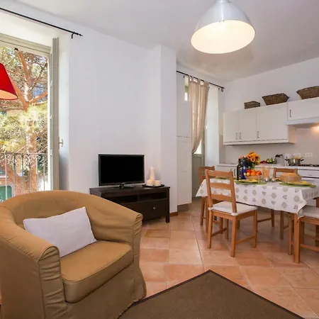 Casa Al Prato Apt. A * Varenna