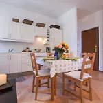 Apartman Casa Al Prato Apt. A Varenna